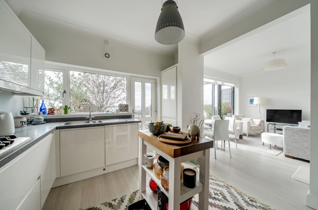 Hazel Road, Uplands, Swansea, SA2 0LU